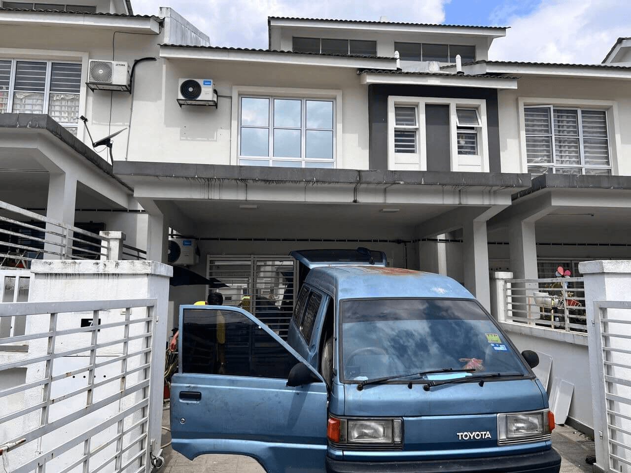 THE BEST GREAT DEAL HOUSE TINTED SS2