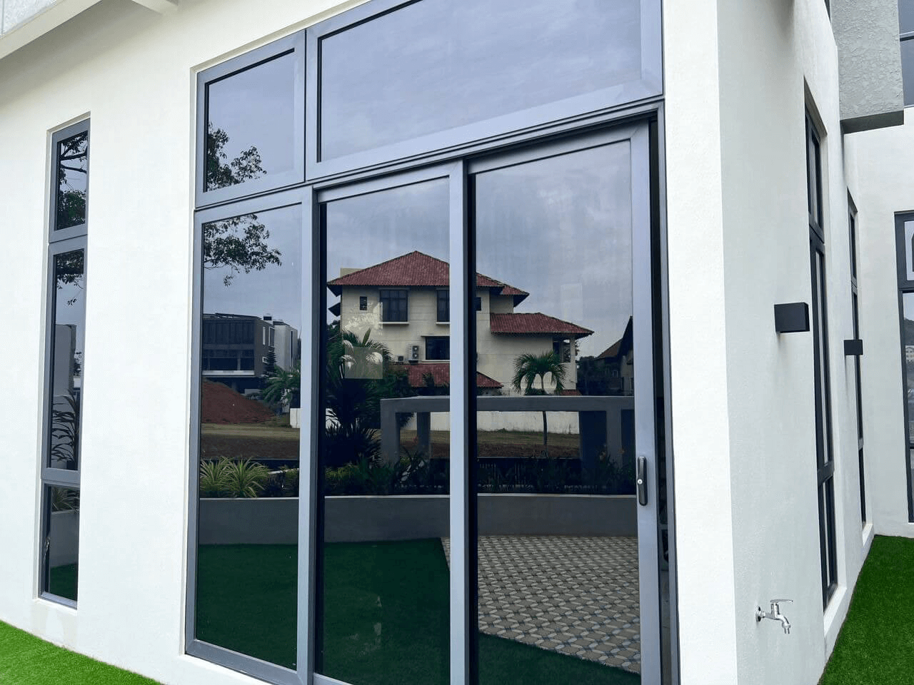 HOW TO FIND THE BEST DEAL TINTED KOTA DAMANSARA