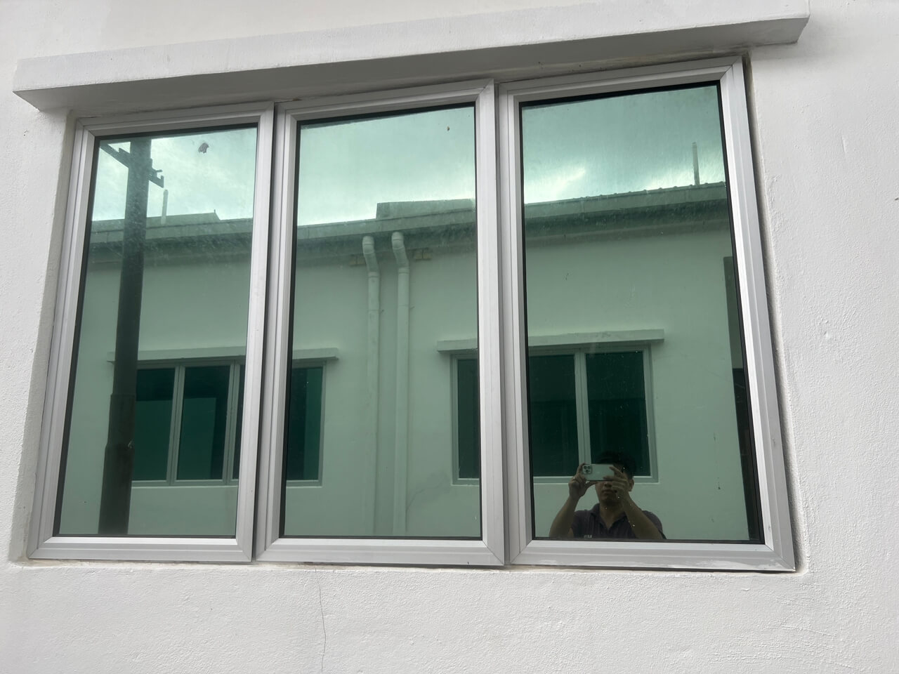 THE BEST QUALITY TINTED HOUSE TAMAN PARAMOUNT