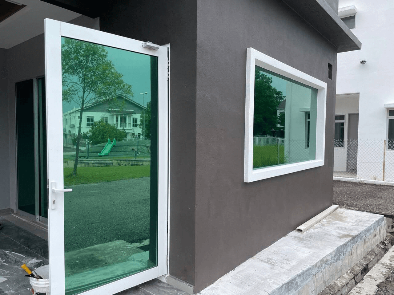 THE BEST EXPERT ADVISES HOUSE TINTED KOTA DAMANSARA