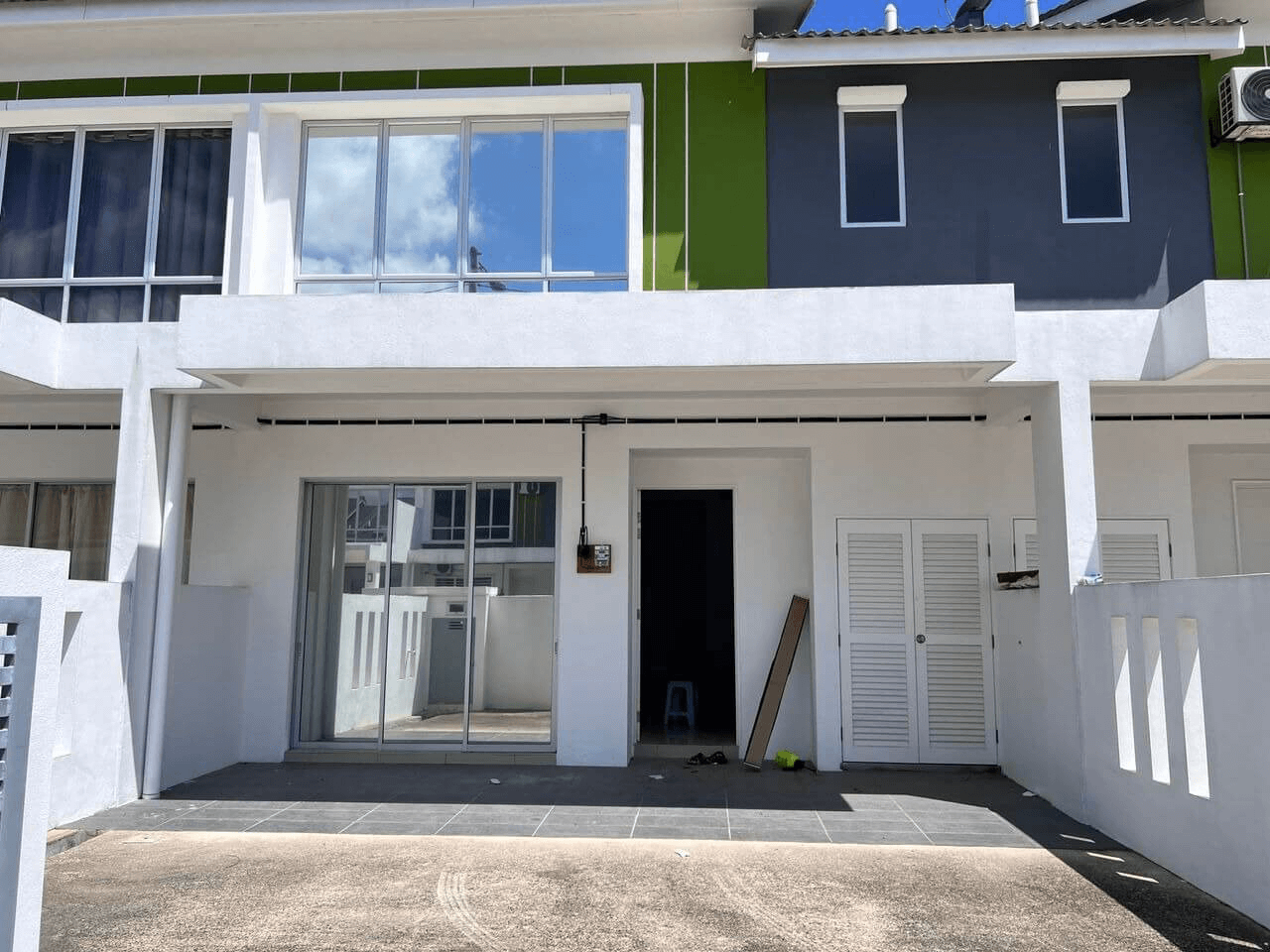 THE BEST COMPLETE CHECKLIST FOE TINTED HOUSE TAMAN MEDAN