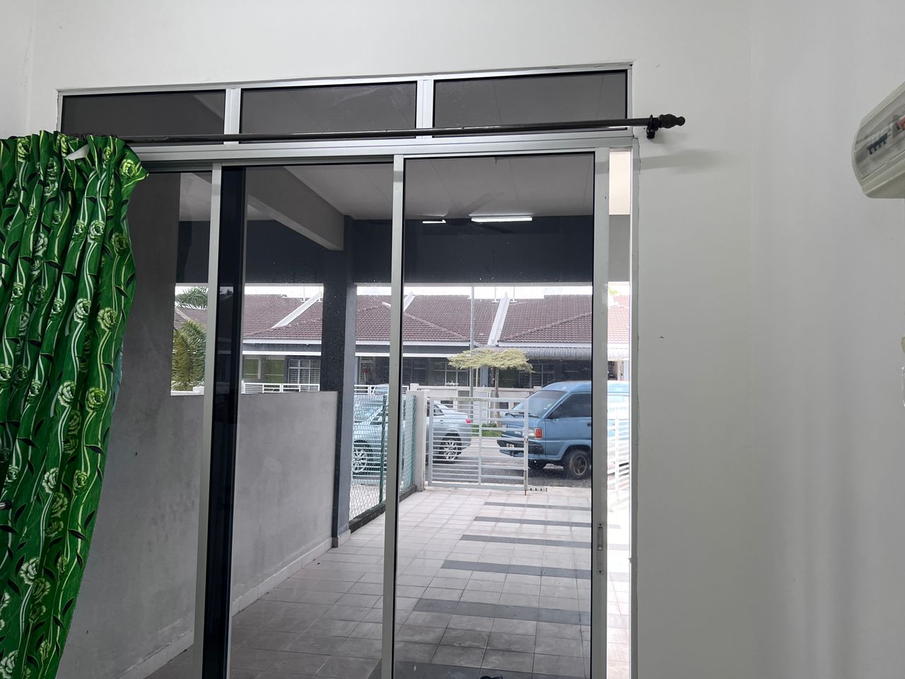 THE BEST COMPLETE CHECKLIST FOR TINTED GLASS TAMAN DESARIA
