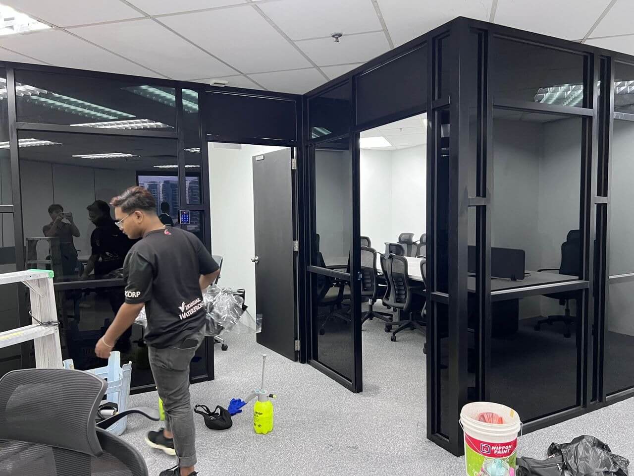 THE BEST DEAL FOR CHOOSING TINTED OFFICE TAMAN DESARIA