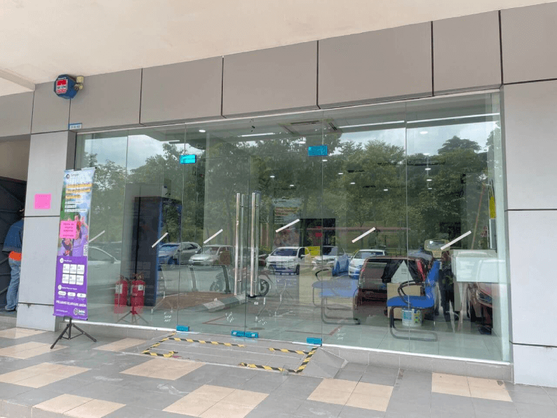 THE BEST FIND PUT GREAT TINTED BUILDING BANDAR UTAMA
