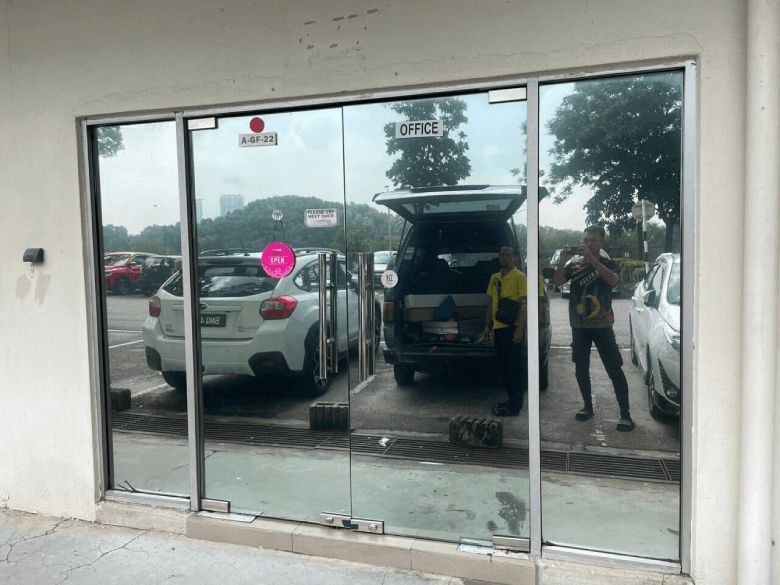 THE BEST FACTOR TO CONSIDER TINTED OFFICE TAMAN MEDAN