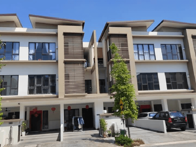 THE BEST QUALITY TINTED HOUSE ARA DAMANSARA