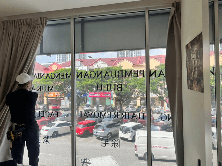 THE BEST ULTIMATE TINTED WINDOW FILM TREND TAMAN PARAMOUNT