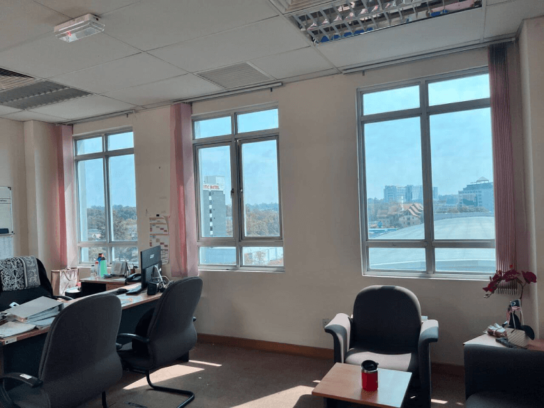 THE BEST DEAL FOR CHOOSING TINTED OFFICE TAMAN SRI SUBANG