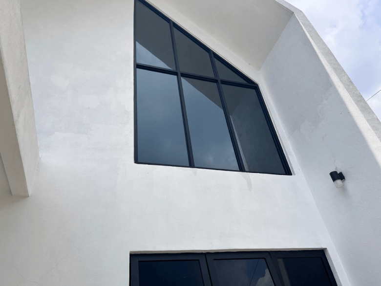 THE BEST QUALITY TINTED HOUSE SUTERA DAMANSARA